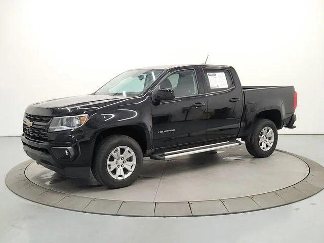Used 2022 Black Chevrolet LT image 3