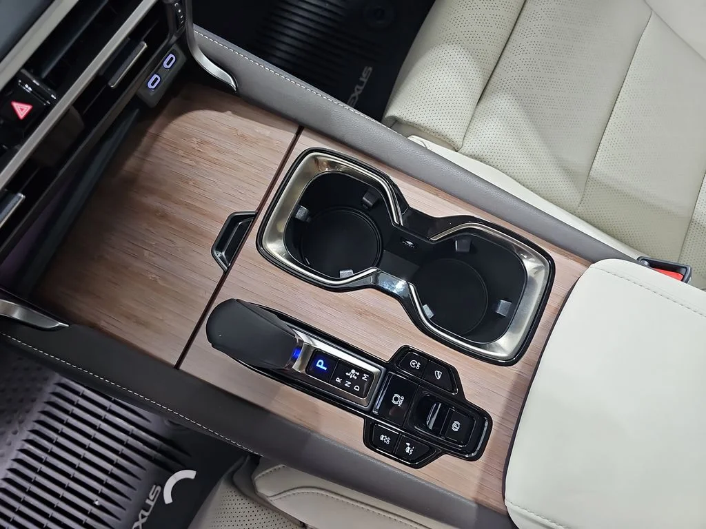 2026 Lexus RX 350 Luxury - Photo 24