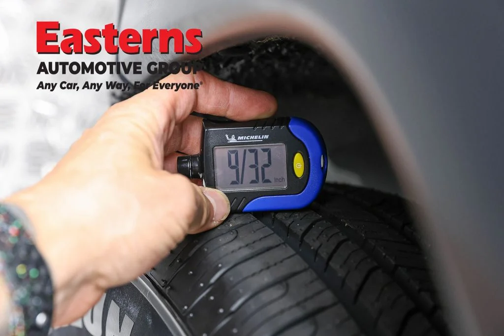 Used 2022 Silver Jeep Trailhawk image 28