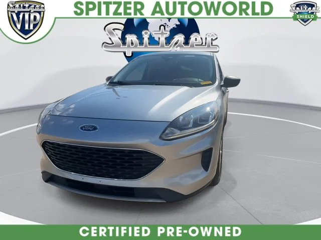 Used 2022 Silver Ford SE image 3