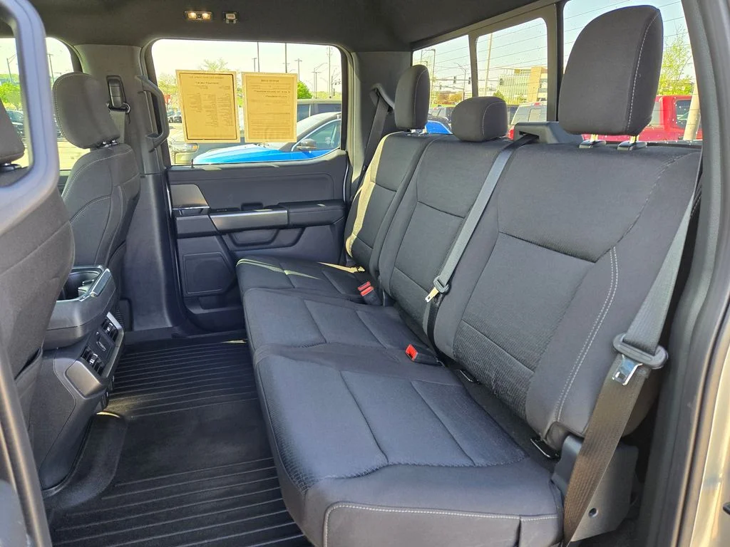 Used 2024 Silver Ford XLT image 30