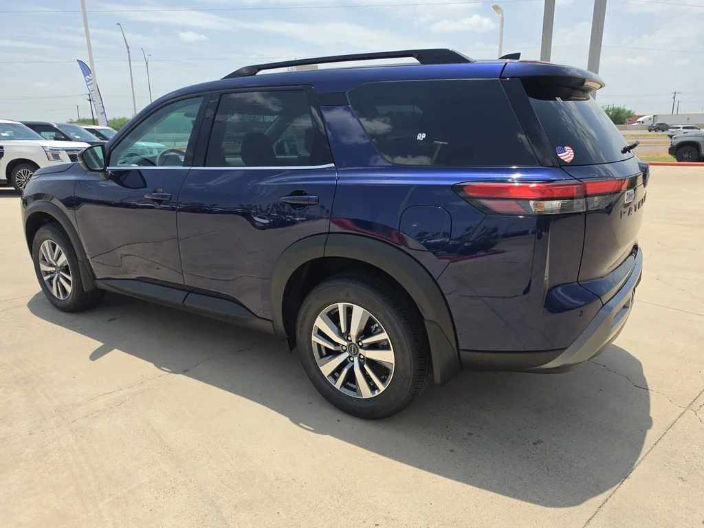New 2026 Deep Ocean Blue Pearl Nissan SL image 4