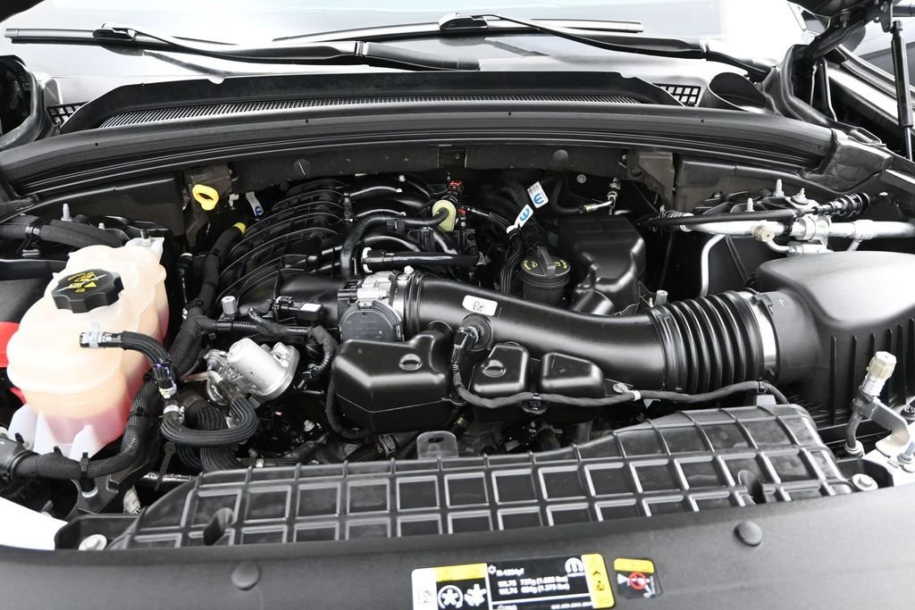 Used 2023 Gray Jeep Limited image 21