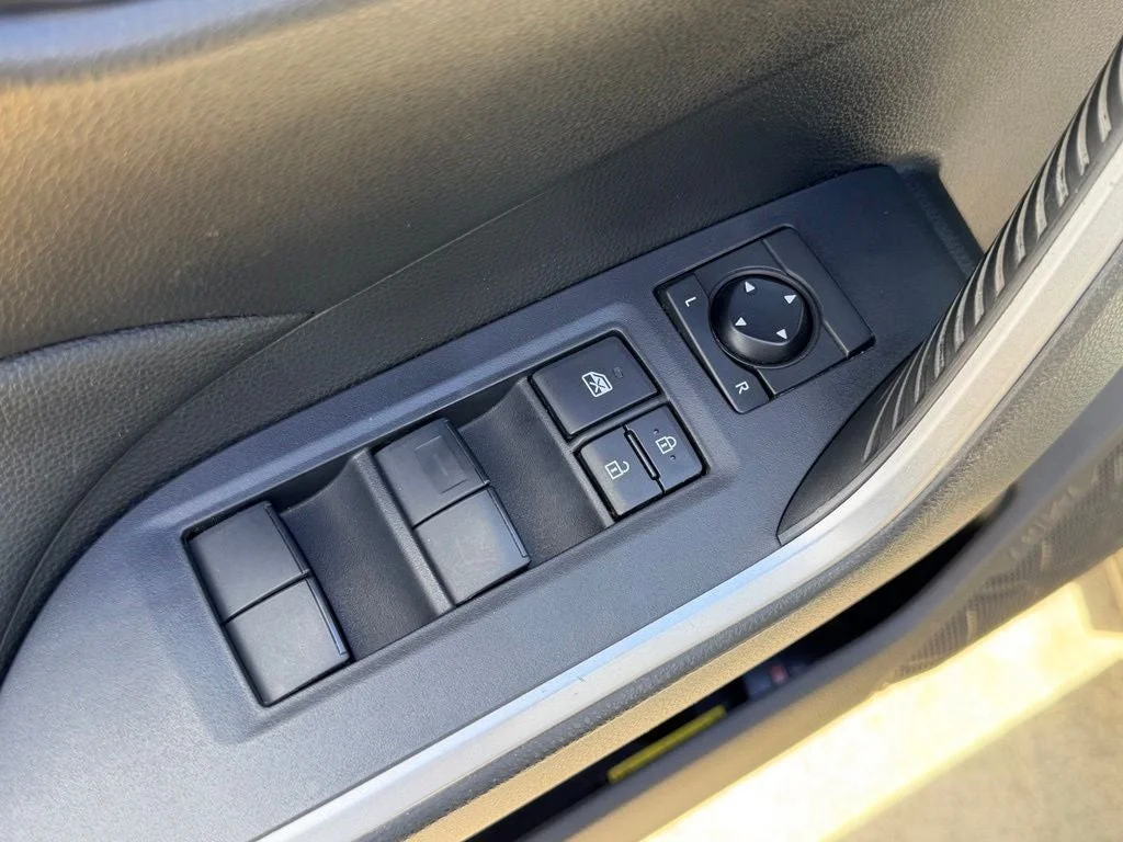 Used 2019 Magnetic Gray Met. Toyota XLE image 12