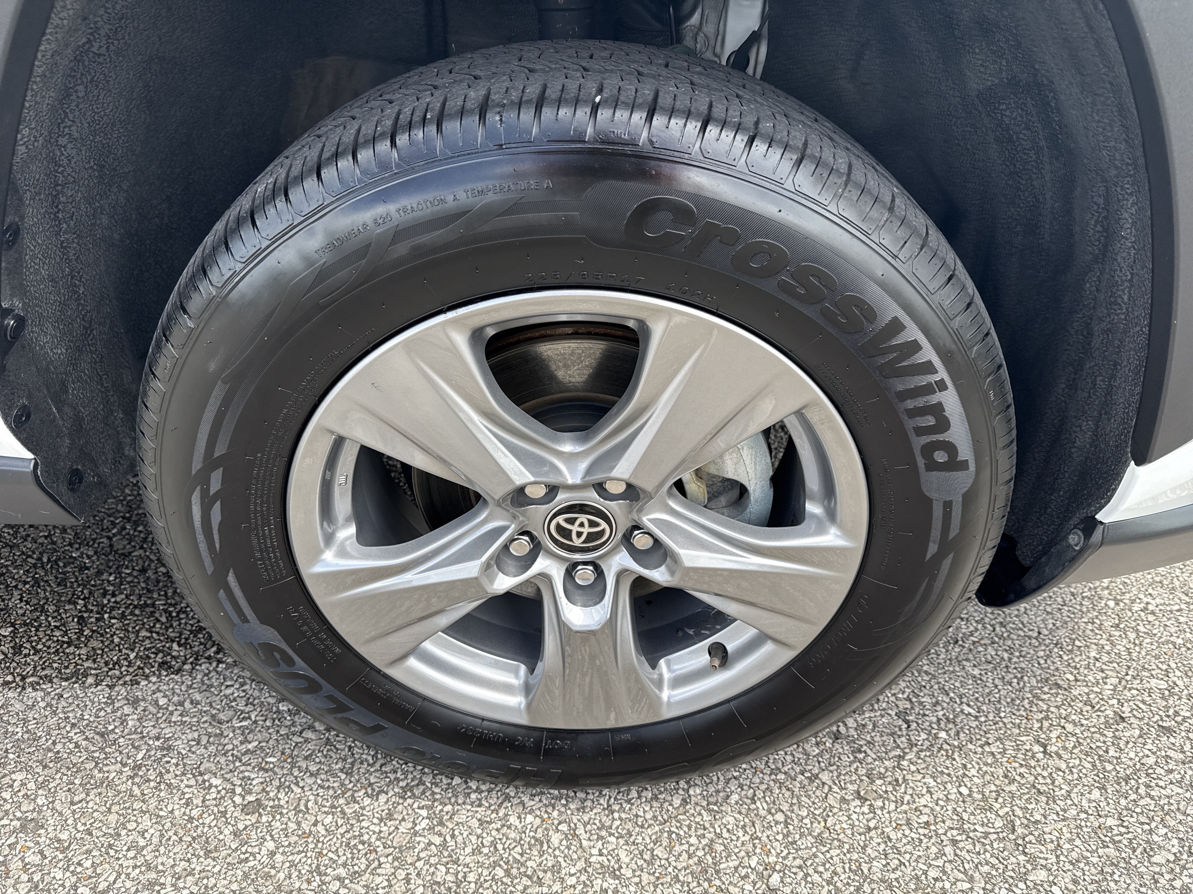 Used 2024 White Toyota Hybrid XLE image 12