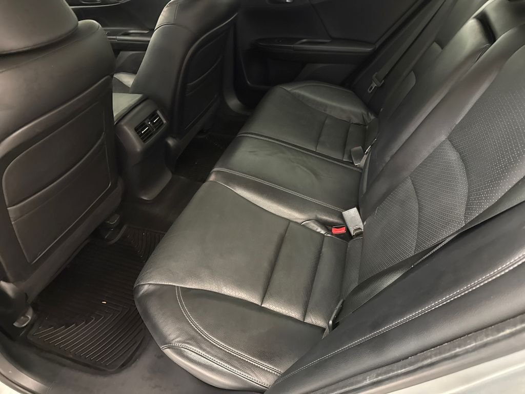 Used 2014 Alabaster Silver Metallic Honda EX-L image 16