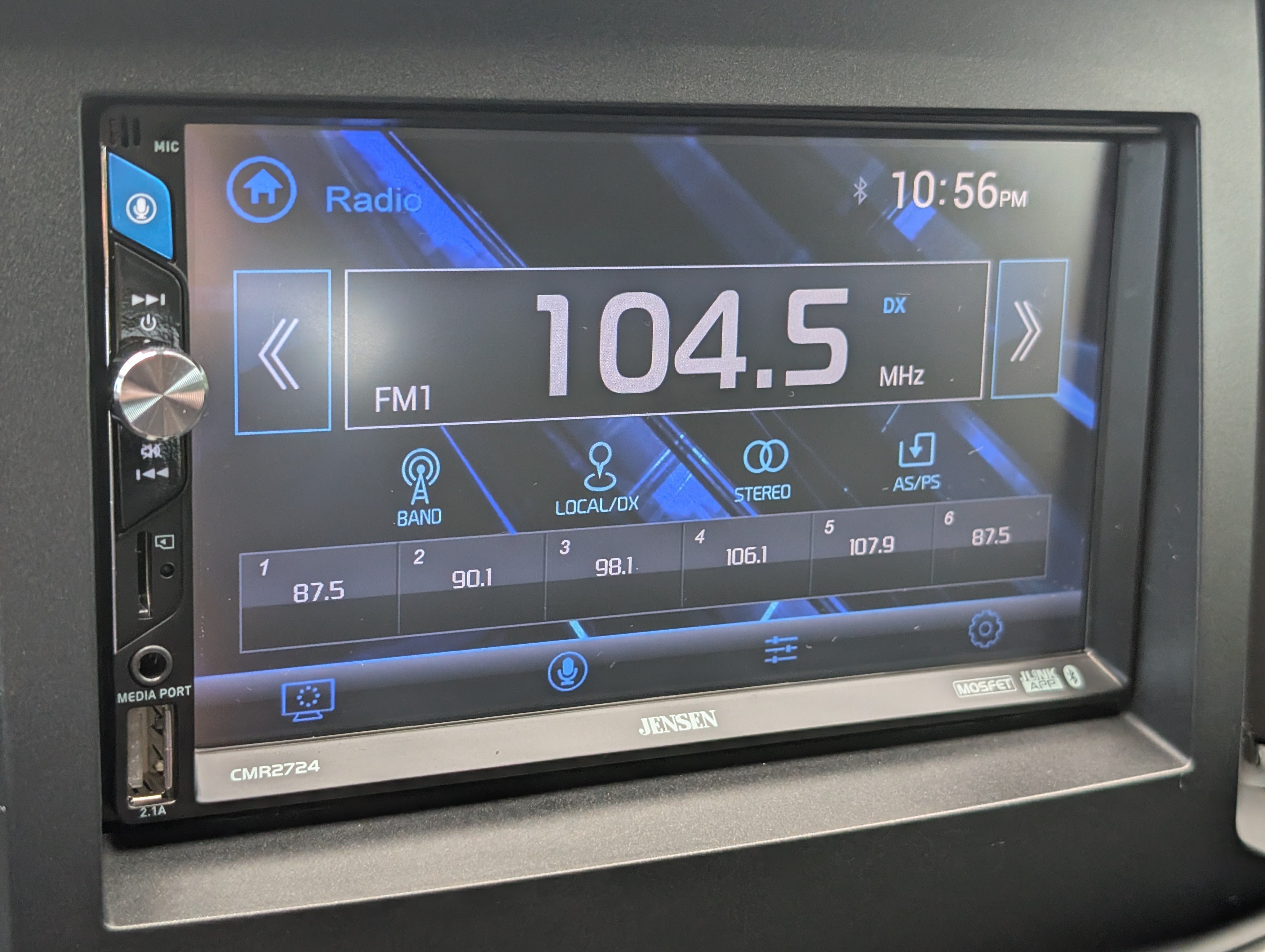 Used 2022 Black Chevrolet 2WD LT image 17