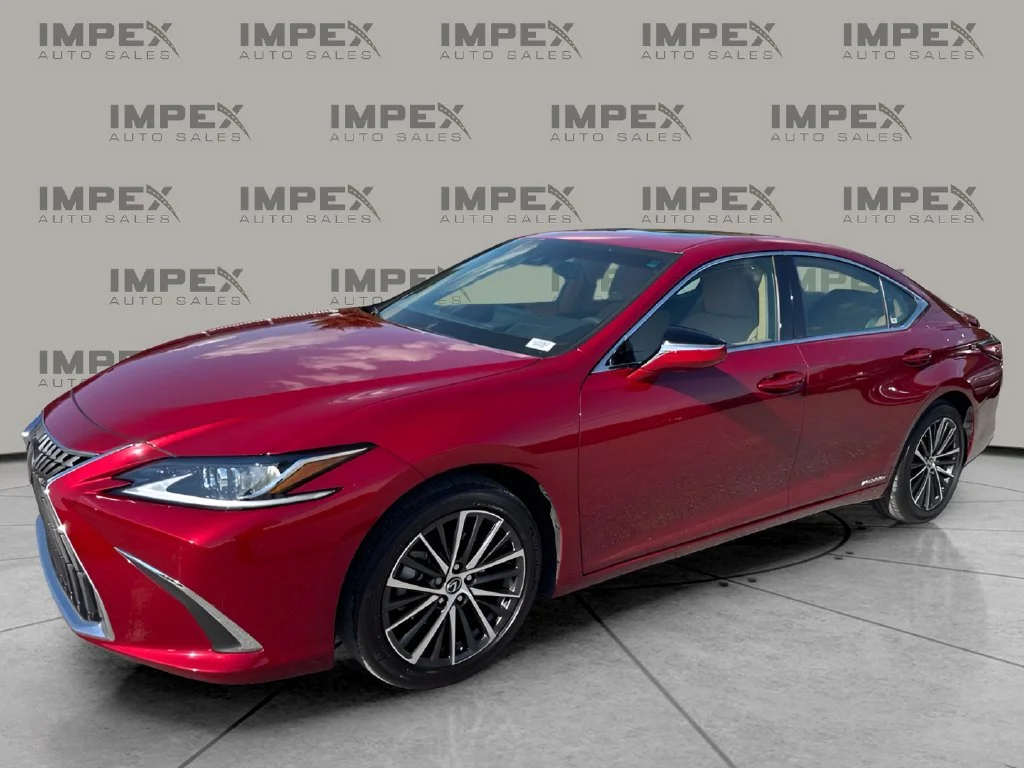 Used 2022 Red Lexus 300h image 1