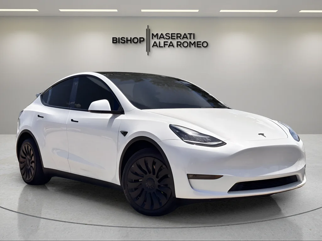 2023 Tesla Model Y Long Range Dual Motor All-Wheel Drive's photo