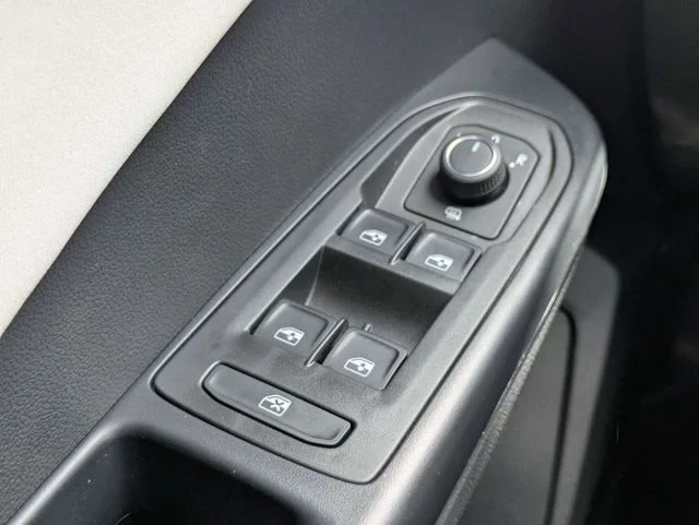 New 2026 Black Volkswagen 1.5T SE image 24