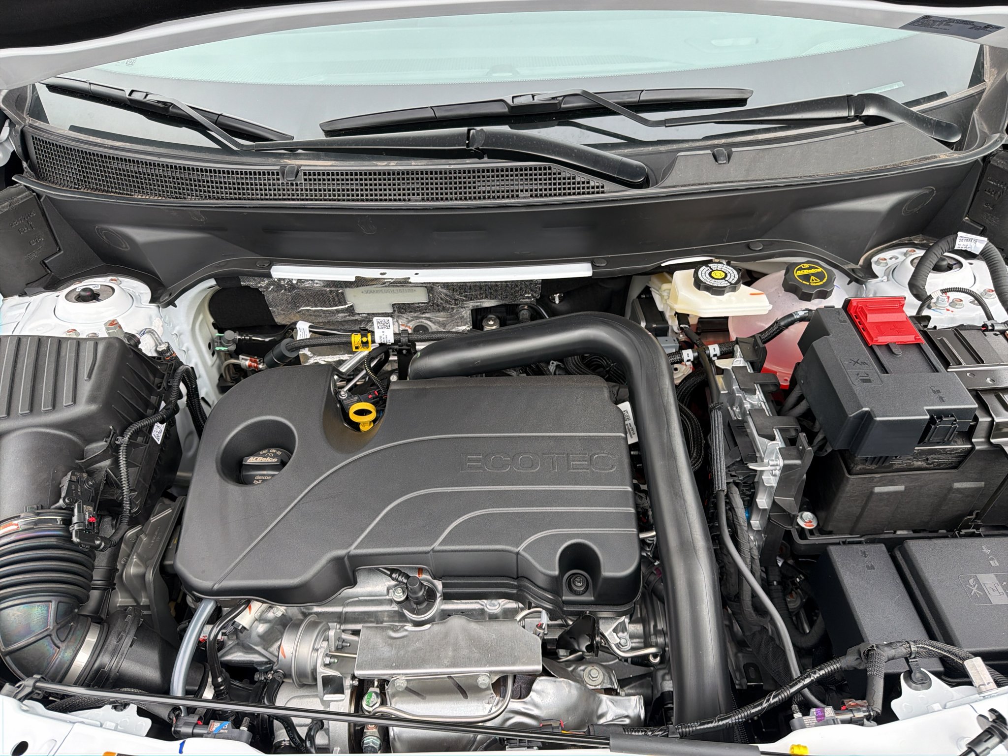 2027 Chevrolet Equinox LT - Photo 28