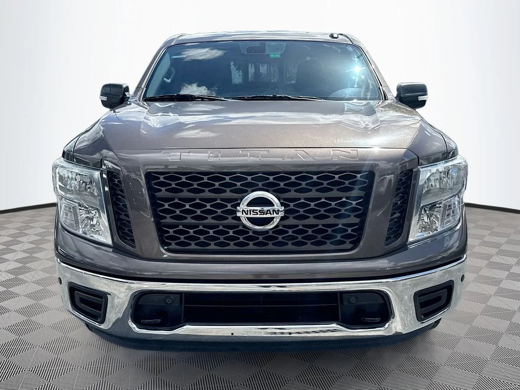 Used 2019 Nissan Titan SV with VIN 1N6AA1E57KN526429 for sale in West Park, FL