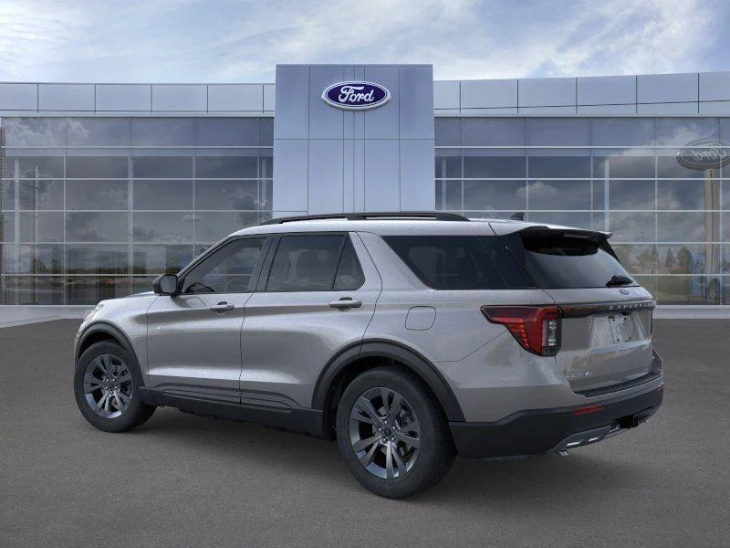 New 2026 Carbonized Gray Metallic Ford Active image 4