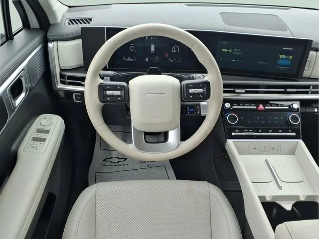 Used 2026  Hyundai SEL image 4