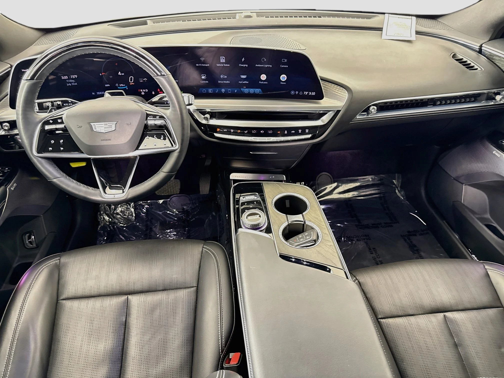 Used 2023 Stellar Black Metallic Cadillac Luxury image 25