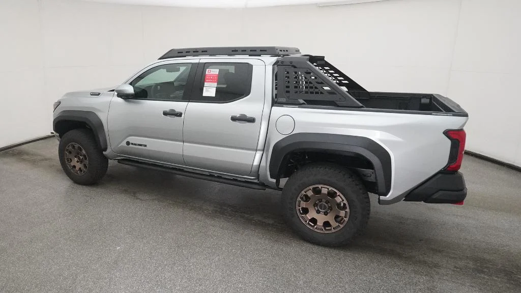2025 Toyota Tacoma Trailhunter - Photo 8