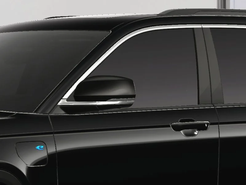 New 2024 Diamond Black Crystal Pearlcoat Jeep 4xe image 44