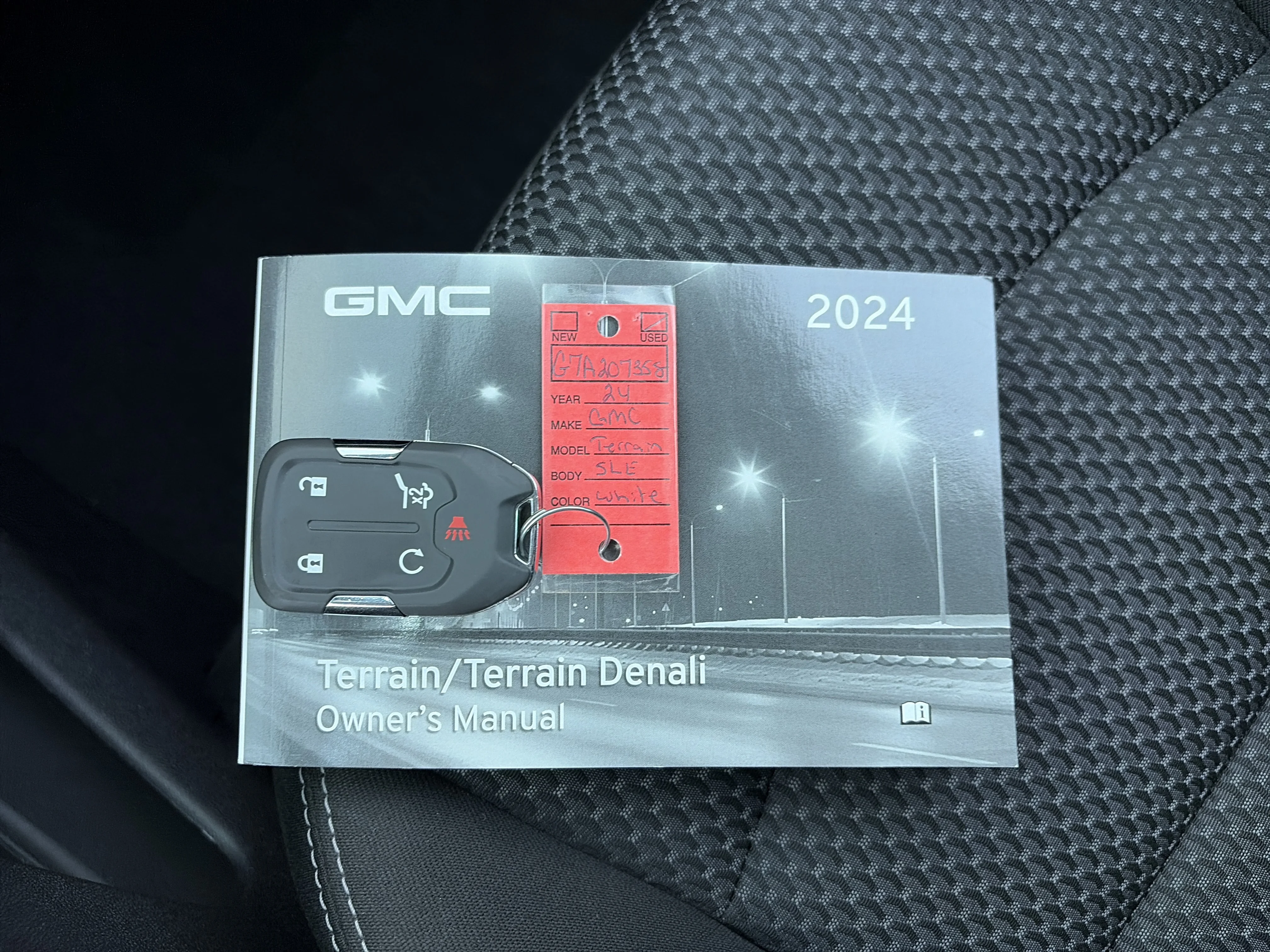 Certified Used 2024 Summit White GMC SLE image 13