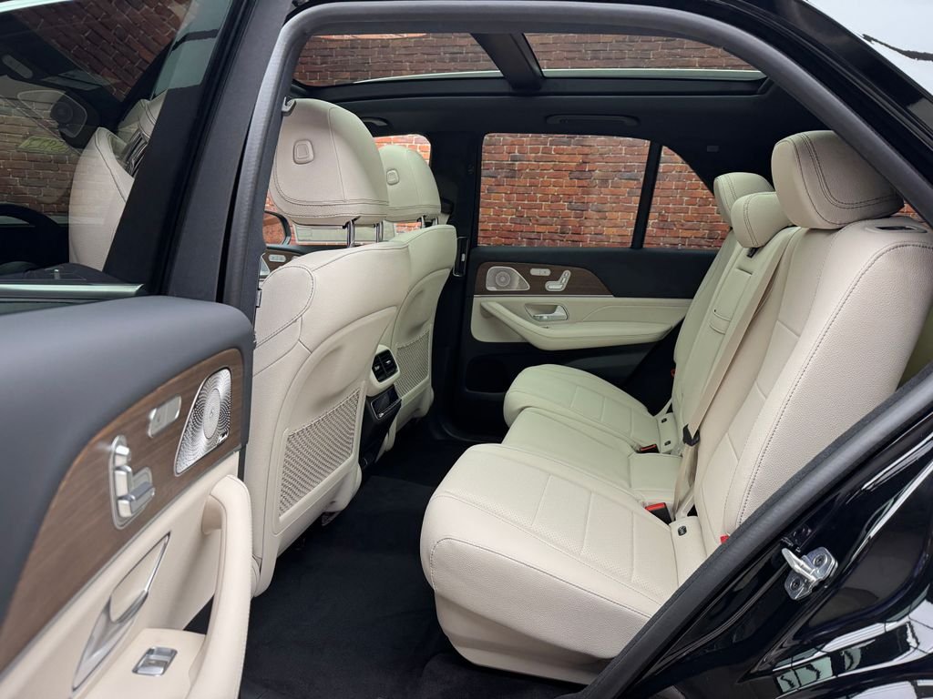 New 2026 Black Mercedes-Benz GLE 350 image 23
