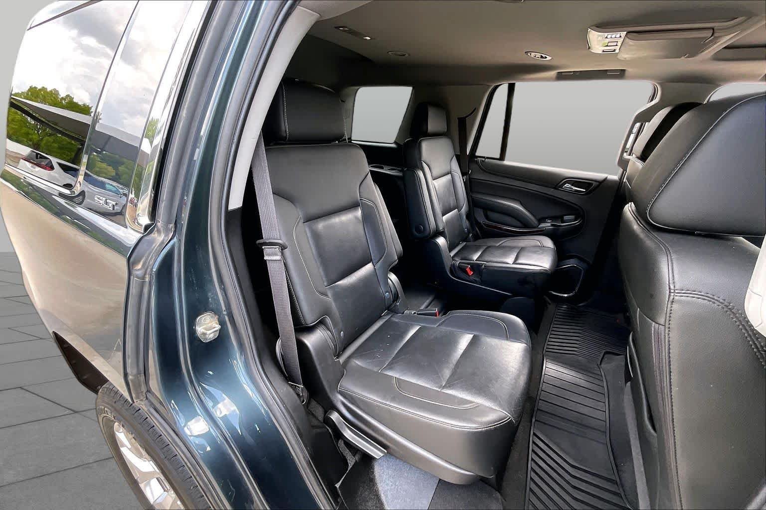 Used 2020 Dark Sky Metallic GMC SLT image 18