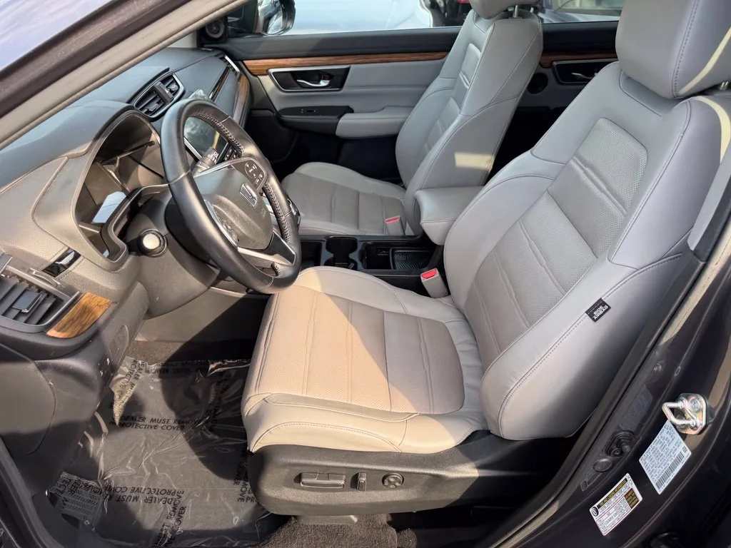 Used 2017 Lunar Silver Metallic Honda EX-L image 12