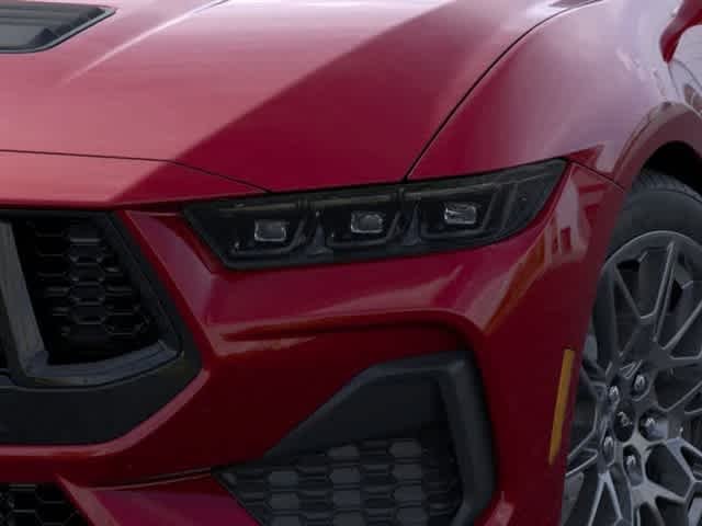 New 2026 Molten Magenta Metallic Tinted Clearcoat Ford GT Premium image 18