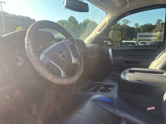 Used 2011 Silver GMC SLE image 14