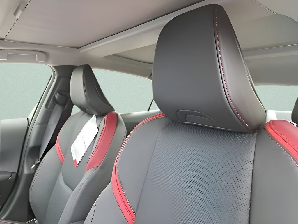 2026 Toyota Prius Plug-in Hybrid XSE - Photo 16