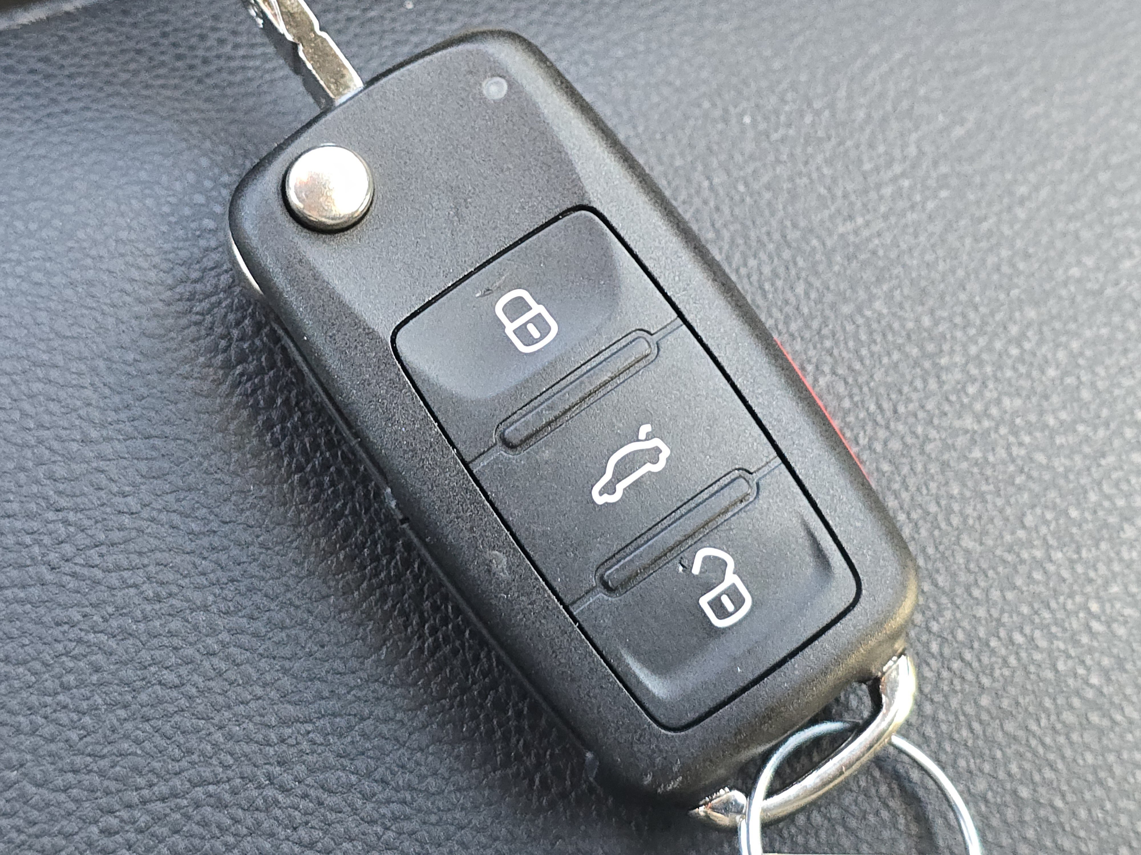 Used 2014 Gray Volkswagen 1.8T image 29
