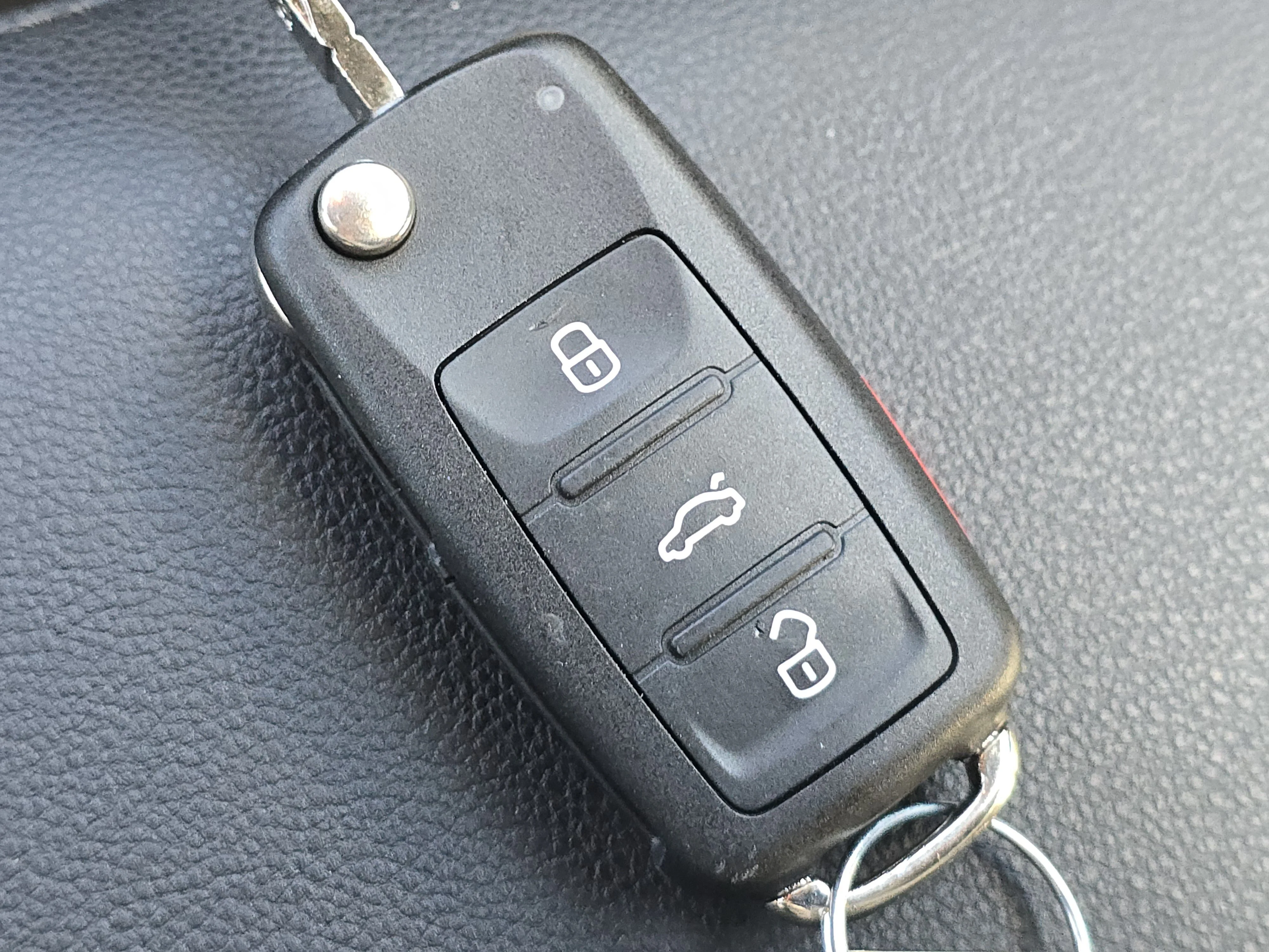 Used 2014 Gray Volkswagen 1.8T image 29