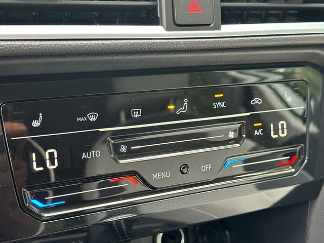New 2026 White Volkswagen 1.5T SE image 30