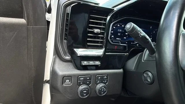 Used 2024 Summit White Chevrolet LTZ image 18