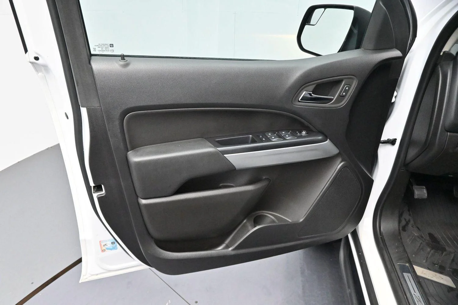 Used 2022 Summit White Chevrolet ZR2 image 9