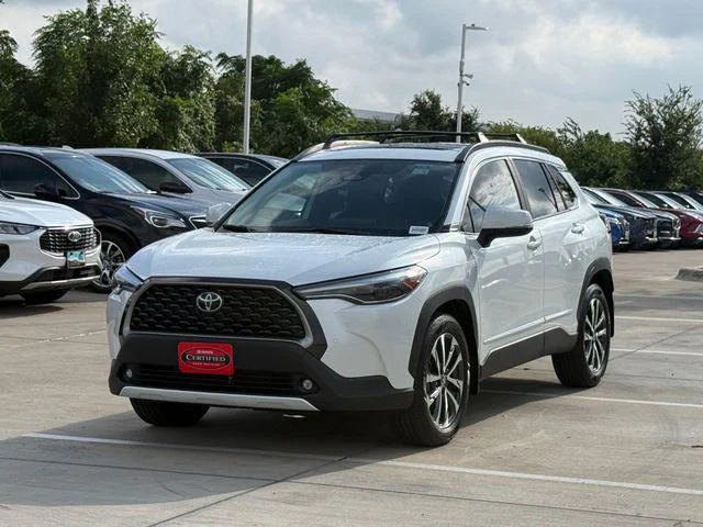 Certified Used 2024 WIND CHILL PEARL Toyota XLE image 8