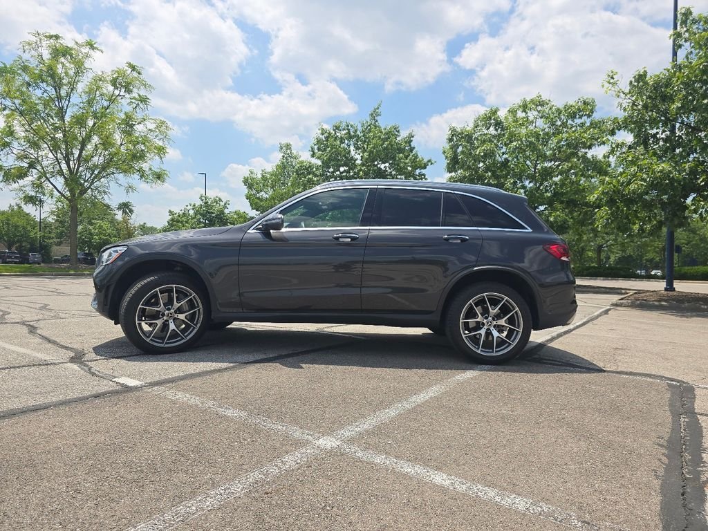 Certified Used 2022 Graphite Gray Metallic Mercedes-Benz GLC 300 image 15