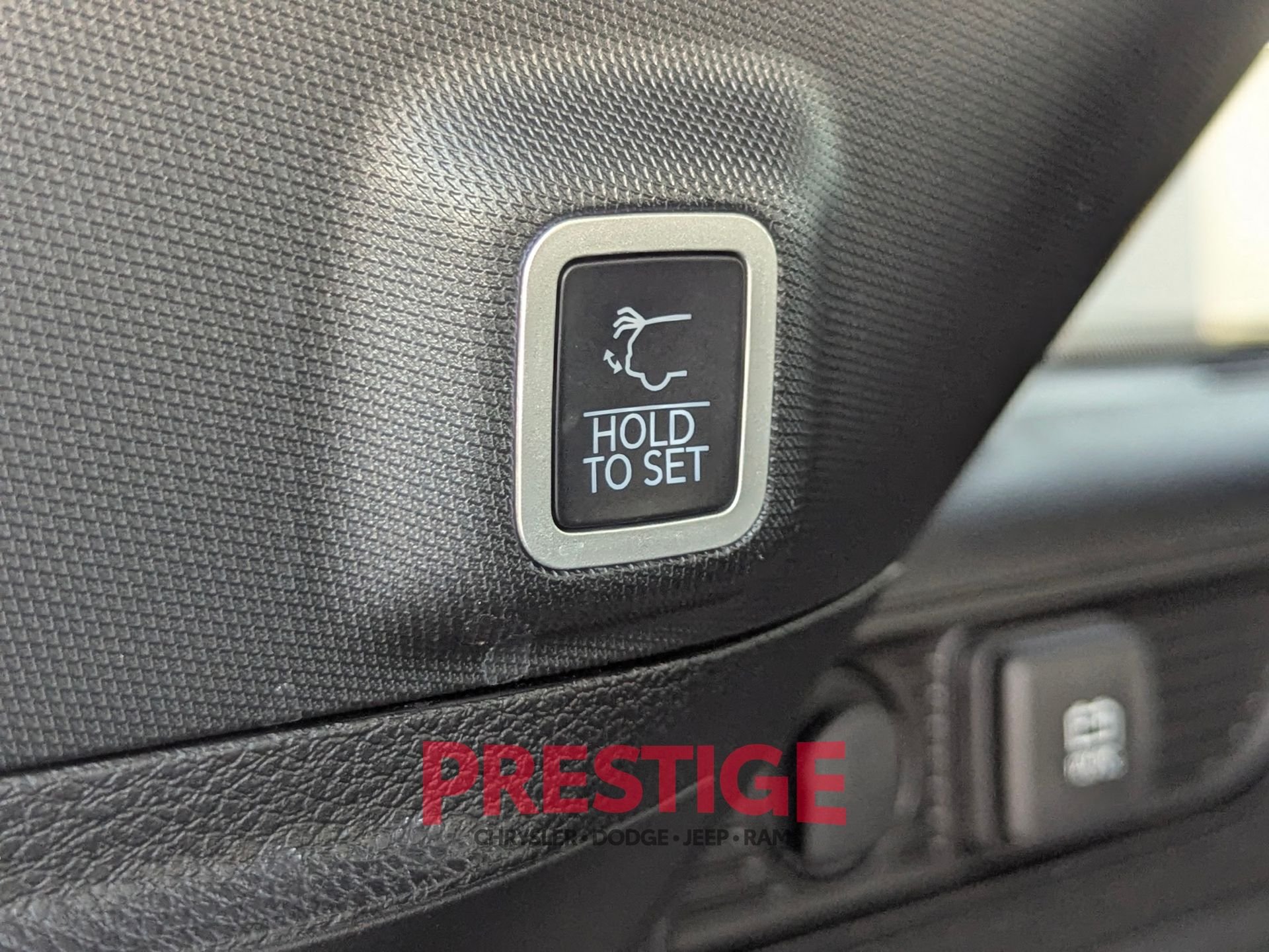 Used 2024 White Jeep Limited image 12