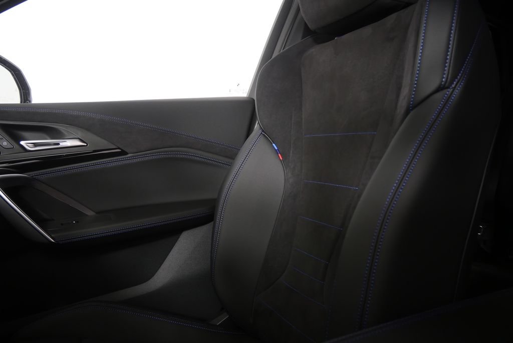 New 2026 Black Sapphire Metallic BMW xDrive28i image 16