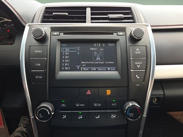 Used 2015 Black Toyota LE image 24