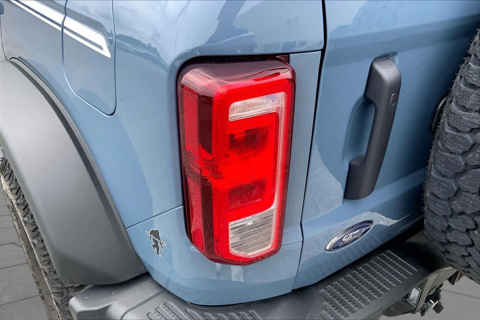 Used 2025 Azure Gray Metallic Ford Heritage Edition image 28