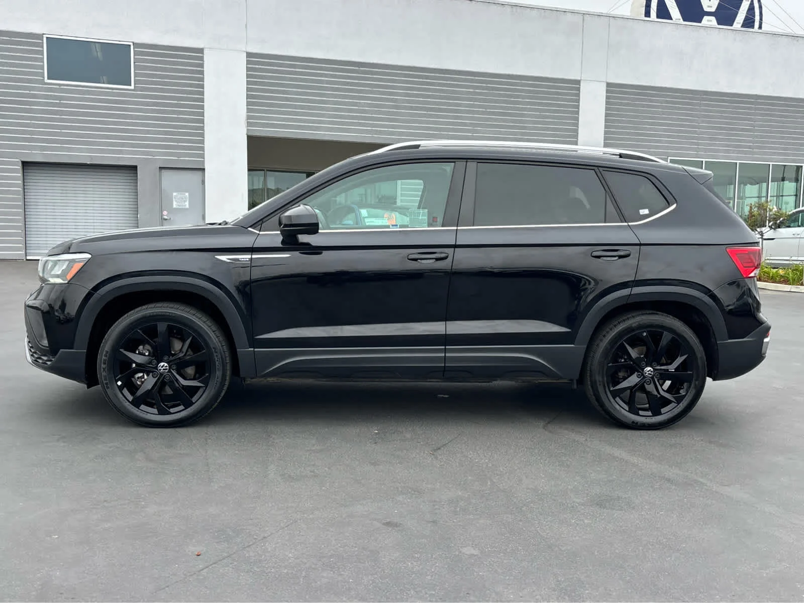 Certified Used 2023 Deep Black Pearl Volkswagen SE image 6