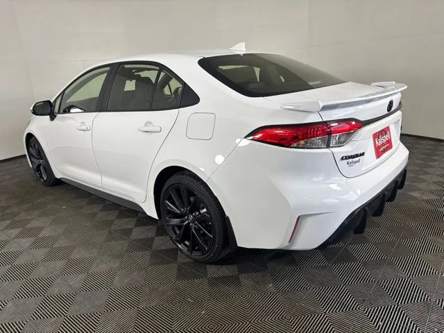 New 2026 Ice Cap Toyota  SE image 5