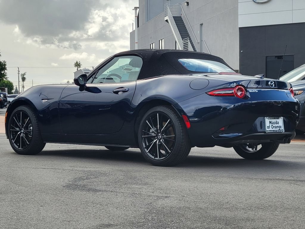 New 2025 Mazda MX-5 MIATA Grand Touring CONVERTIBLE in Orange