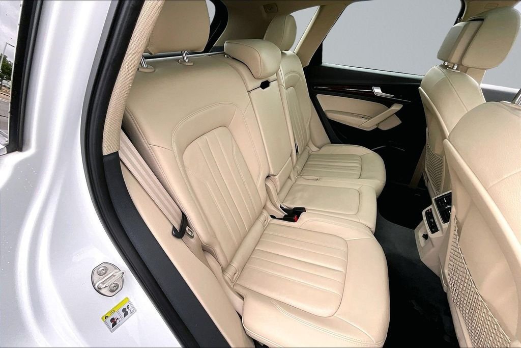 Used 2018 White Audi 2.0T Premium Plus image 26