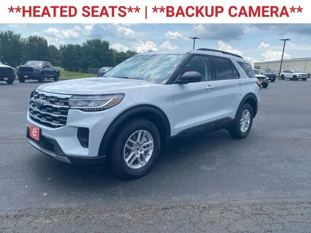 New 2026 Space White Metallic Ford Active image 3