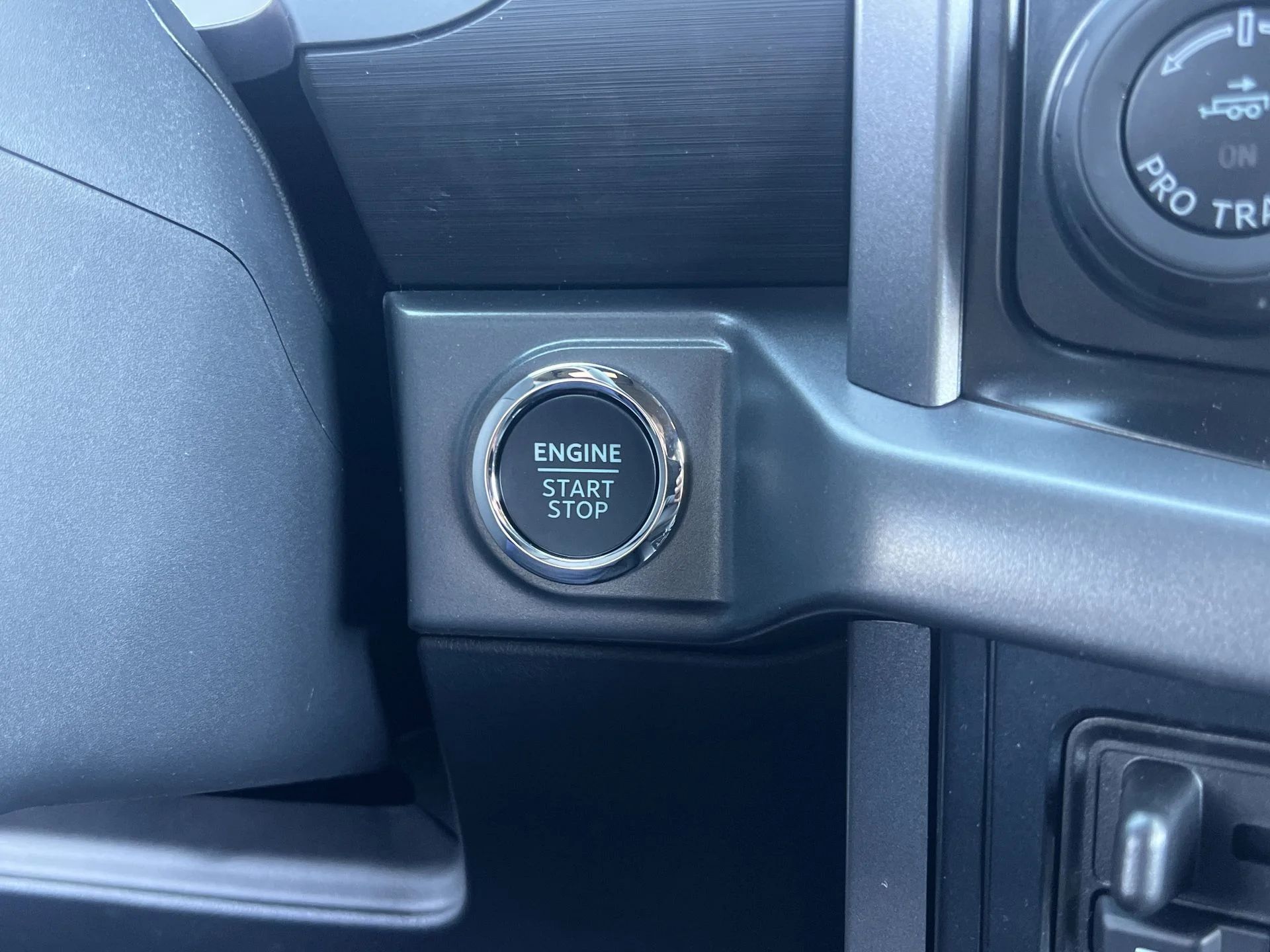 New 2026 Antimatter Blue Metallic Ford XLT image 5
