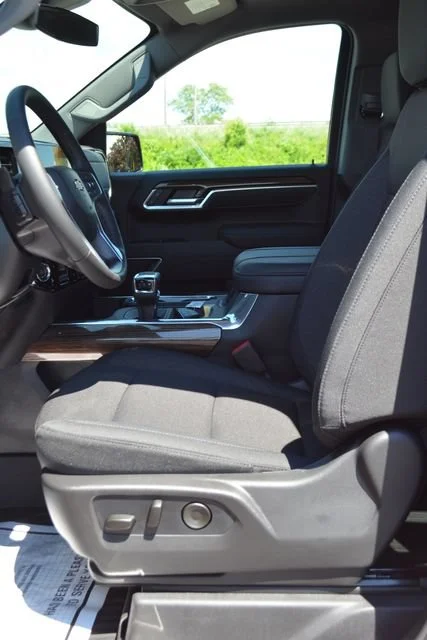 2026 Chevrolet Silverado 1500 LT - Photo 15