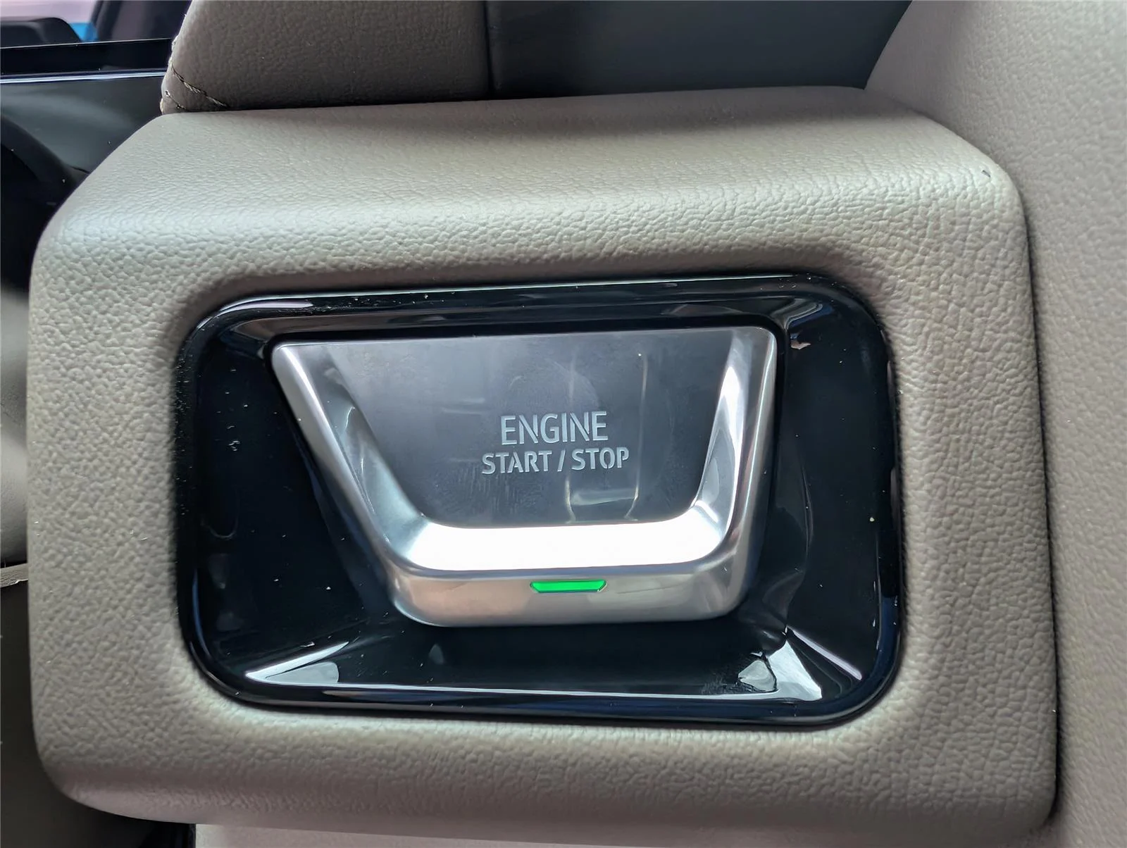 New 2026 Glacier White Tricoat GMC Denali image 25