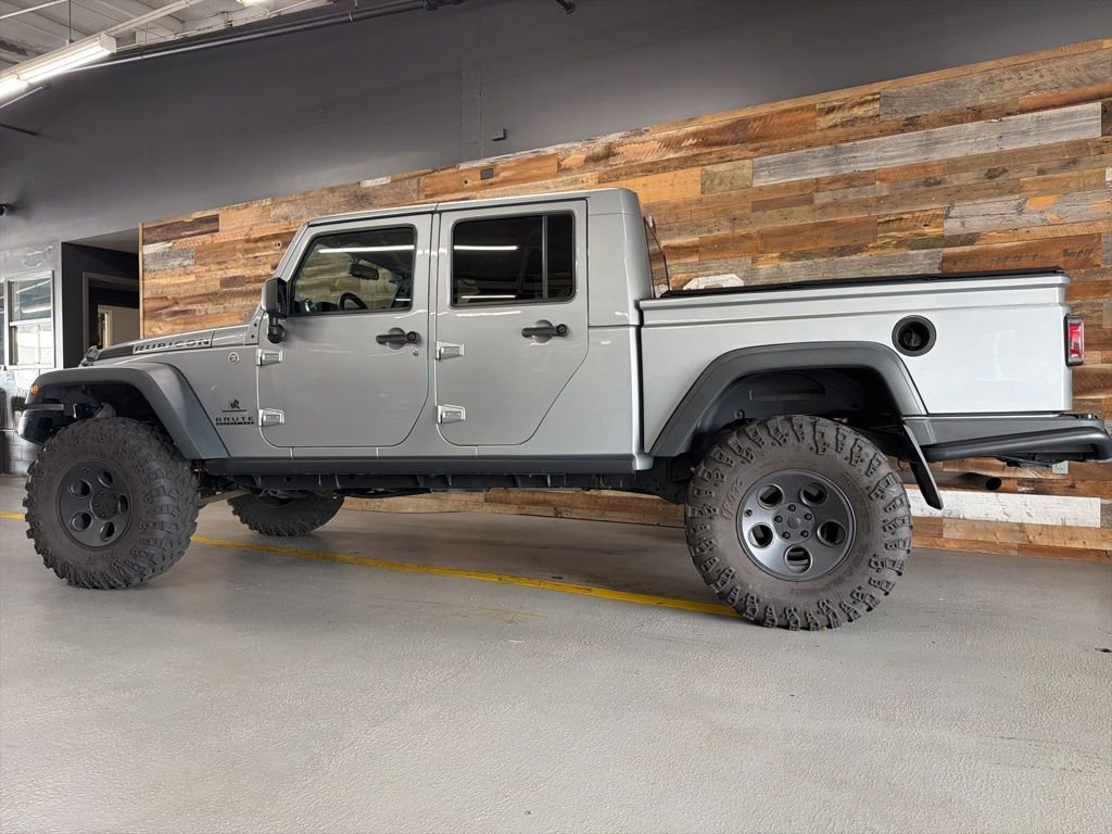 Used 2014 Billet Metallic Clearcoat Jeep Unlimited Rubicon image 16