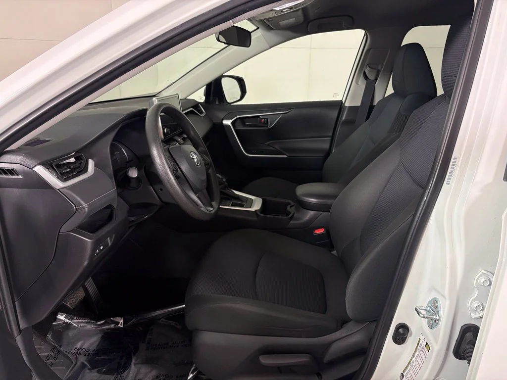 Used 2025 White Toyota LE image 15