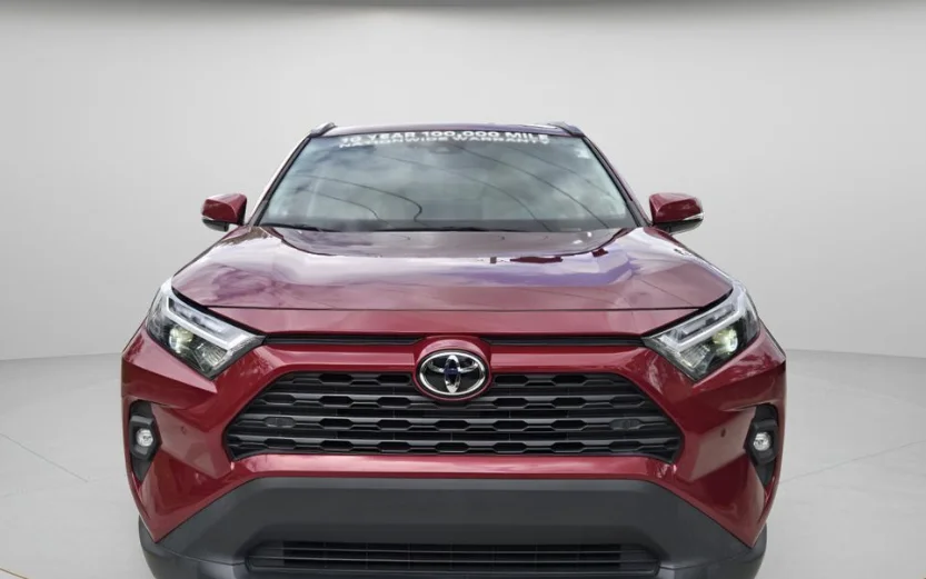 Used 2023 Red Toyota XLE Premium image 5